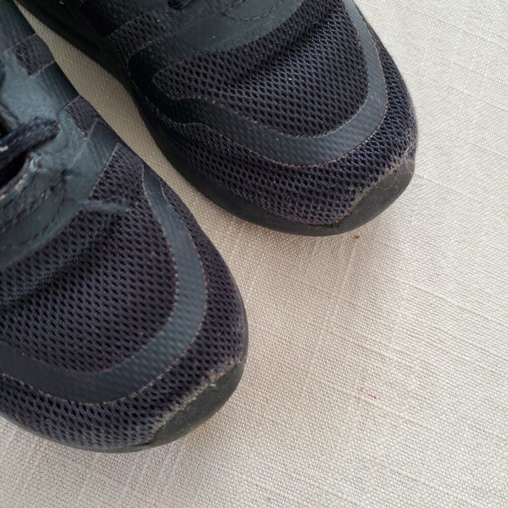Adidas Black Tennis Shoes toddler 8 - Picture 6 of 7